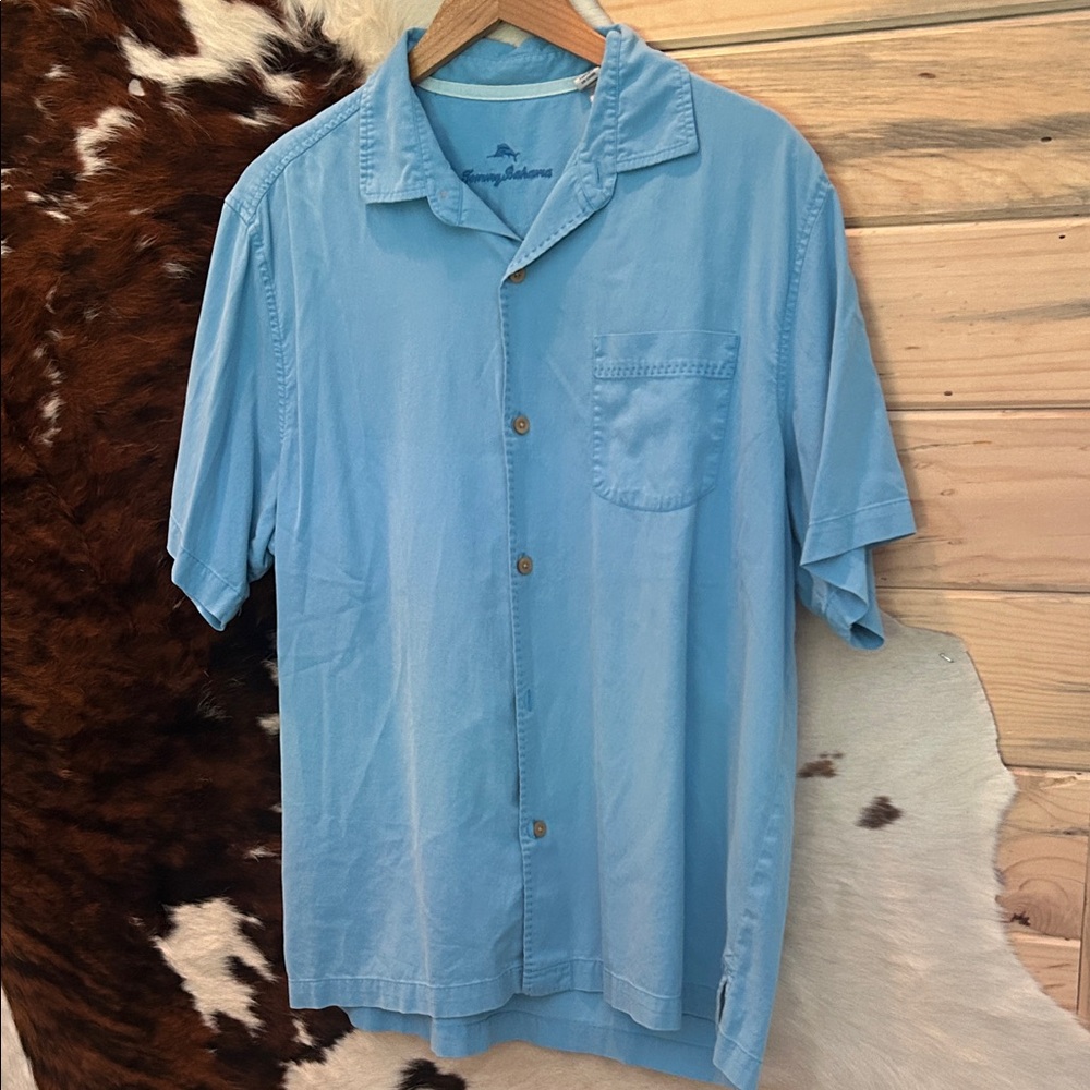 Tommy Bahama Sky Blue Casual Shirt Size Large Silk/Cotton